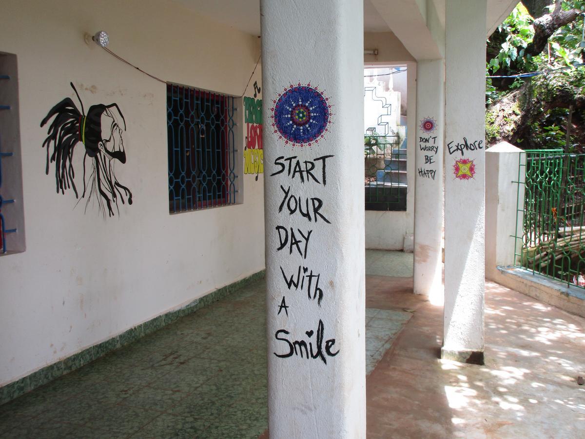 Arambol By Roadhouse Hostels, Goa ภายนอก รูปภาพ