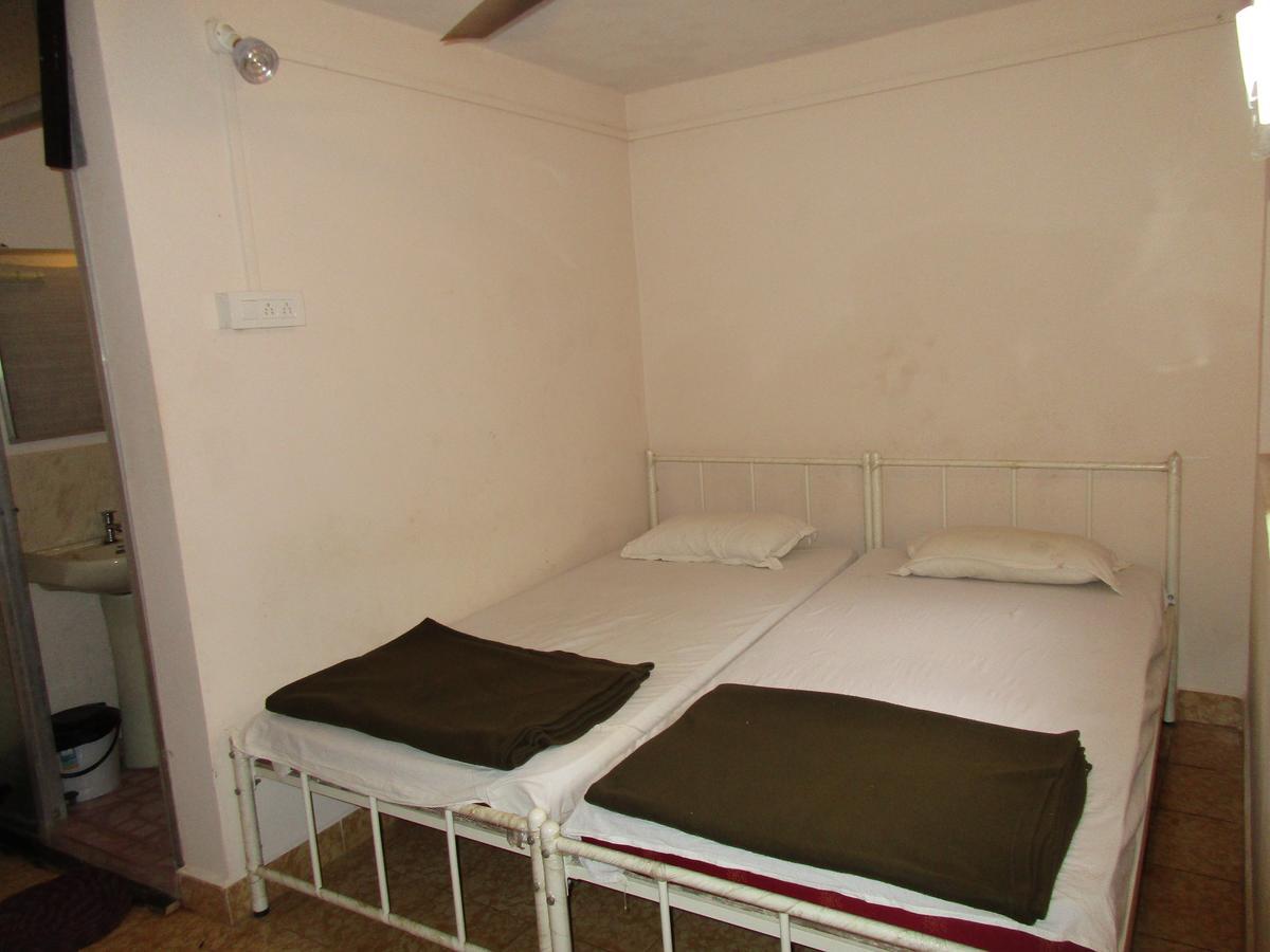 Arambol By Roadhouse Hostels, Goa ภายนอก รูปภาพ
