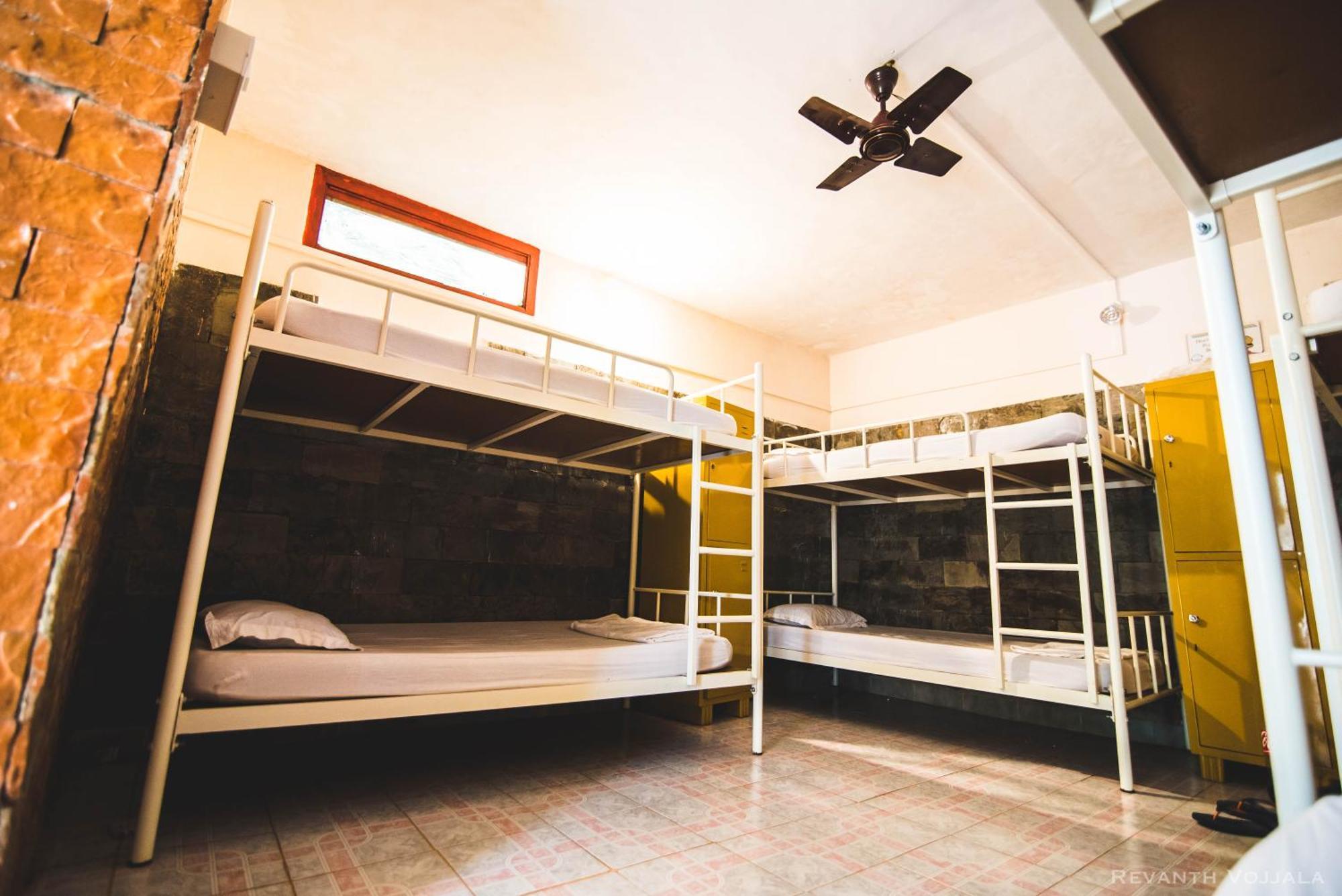 Arambol By Roadhouse Hostels, Goa ภายนอก รูปภาพ