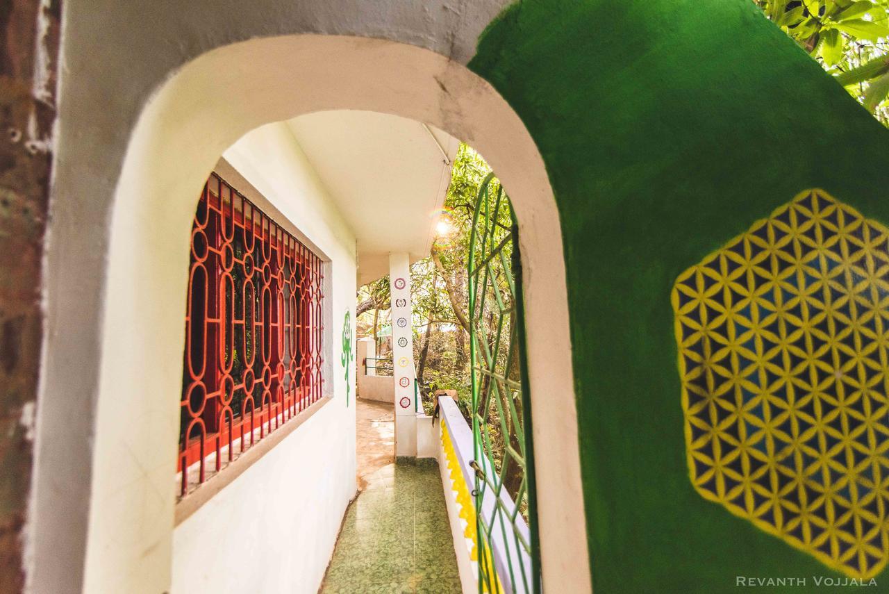 Arambol By Roadhouse Hostels, Goa ภายนอก รูปภาพ