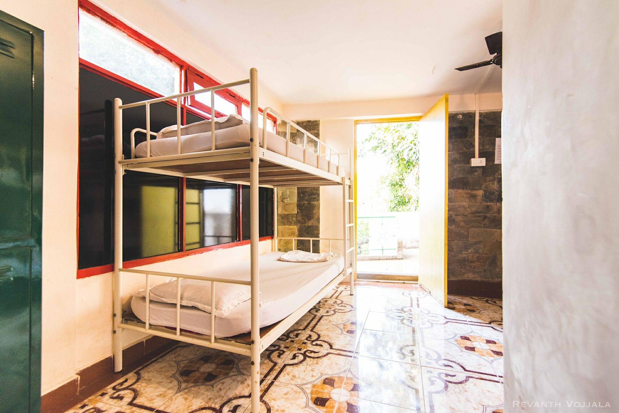Arambol By Roadhouse Hostels, Goa ภายนอก รูปภาพ